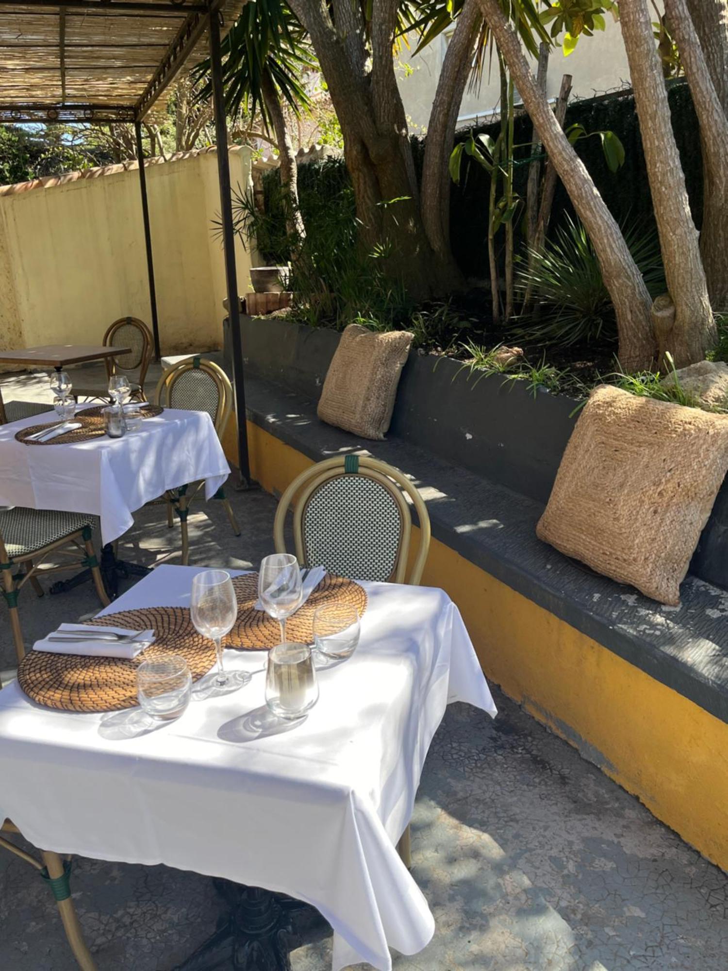 Auberge Sainte Marguerite Ла Гард Екстериор снимка