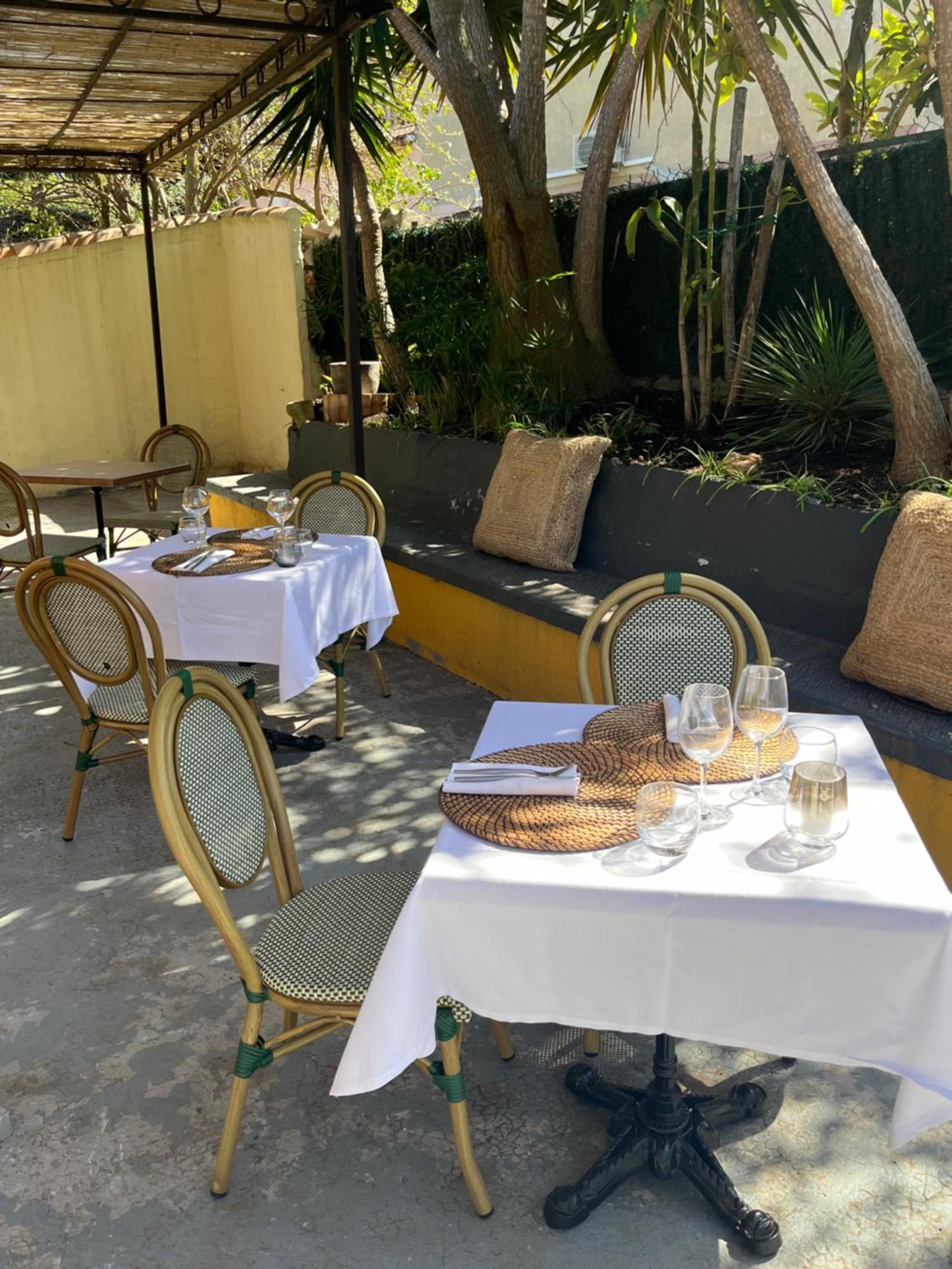 Auberge Sainte Marguerite Ла Гард Екстериор снимка